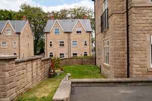 10 Hawthorne Mews Broomhill